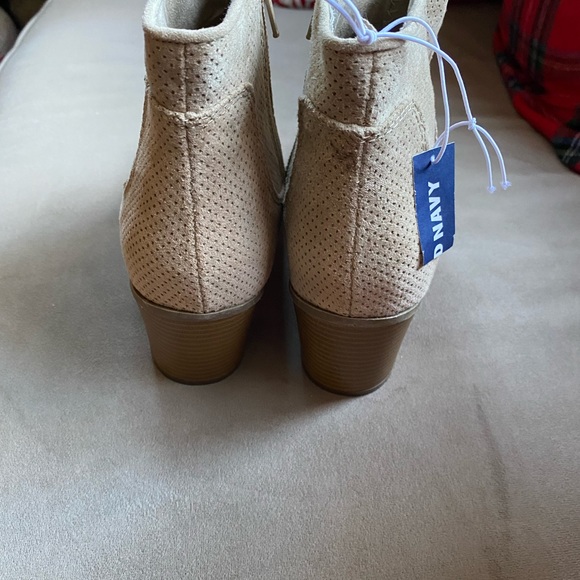 NWT Booties - Picture 4 of 4